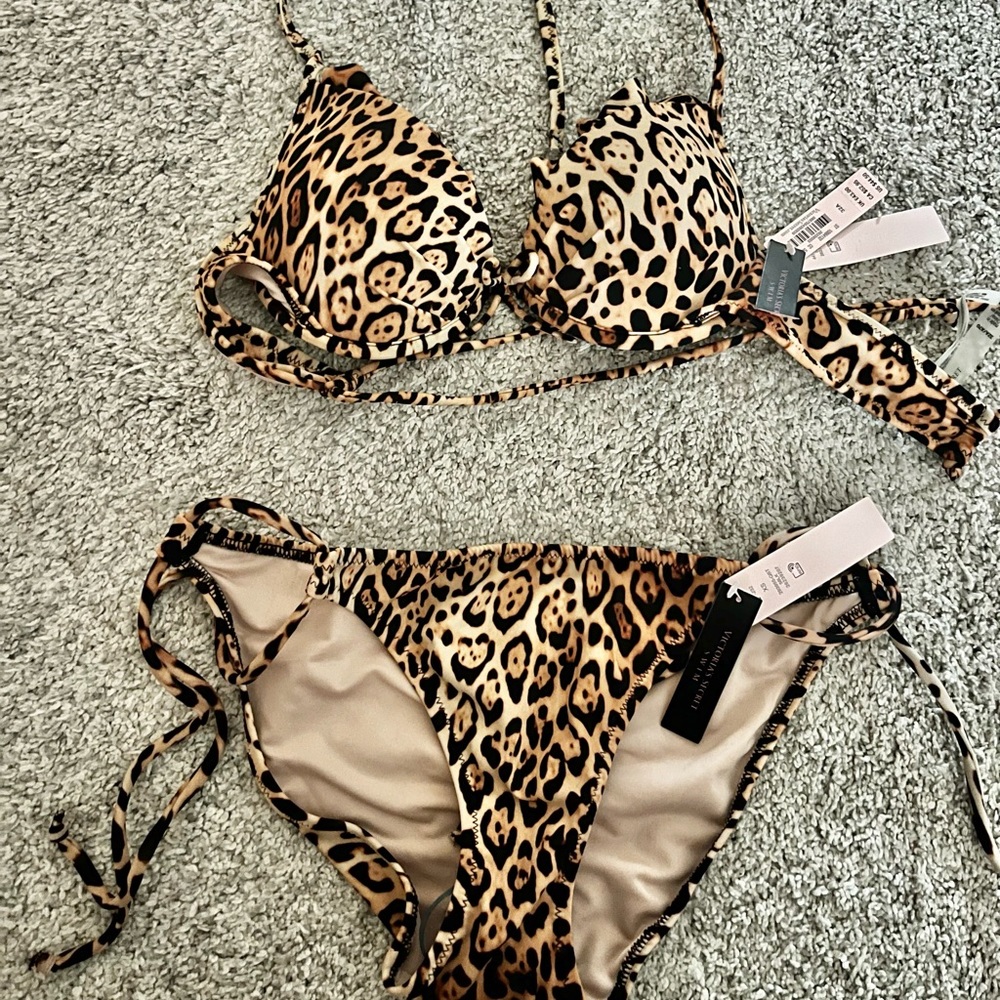 Victoria’s Secret leopard print bikini never worn with tags